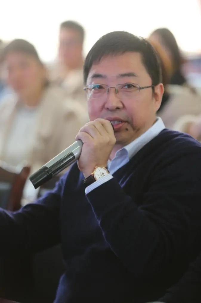 生殖名医边区行健康扶贫送爱心：睿德迩妇产医院联袂科尔康健辅助生殖研究院打造健康扶贫品牌，助力乡村振兴