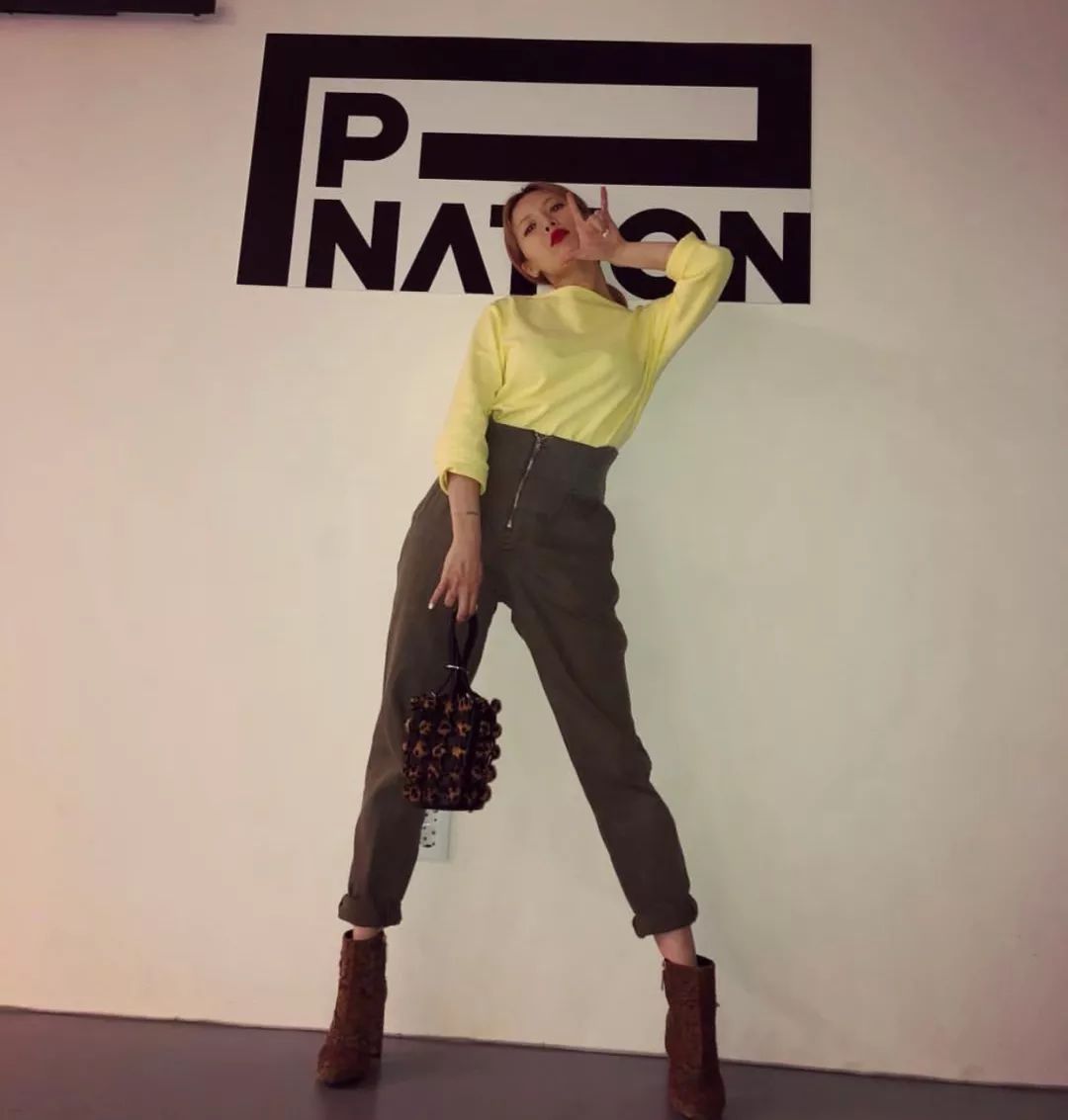 2019流行这几款靴子气质显瘦,2021年百搭好看的靴子