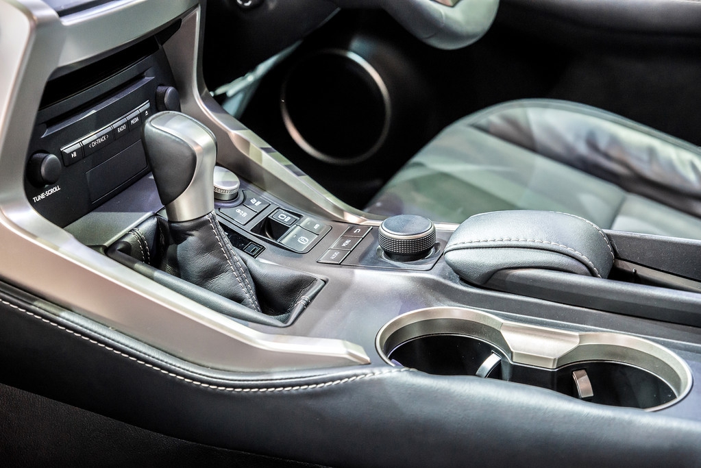 速腾1.4和迈锐宝xl1.5哪个动力好,速腾2022款1.2t飞跃版动力怎么样