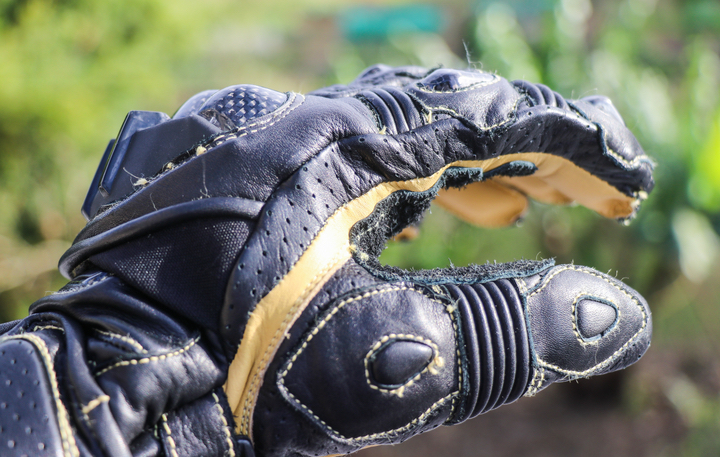 平价摩托车手套测评,冬季骑行手套摩托车测评