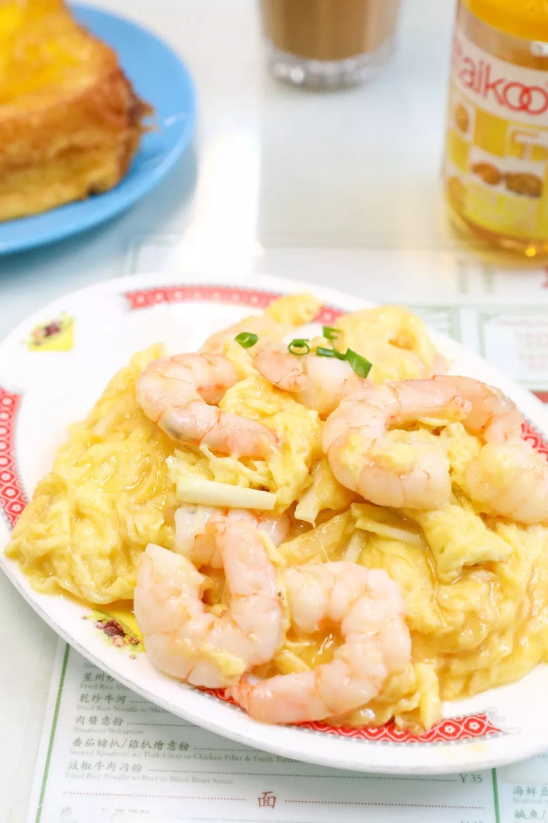 一筷子就能吃到香港，奶茶和西多士一定要安排