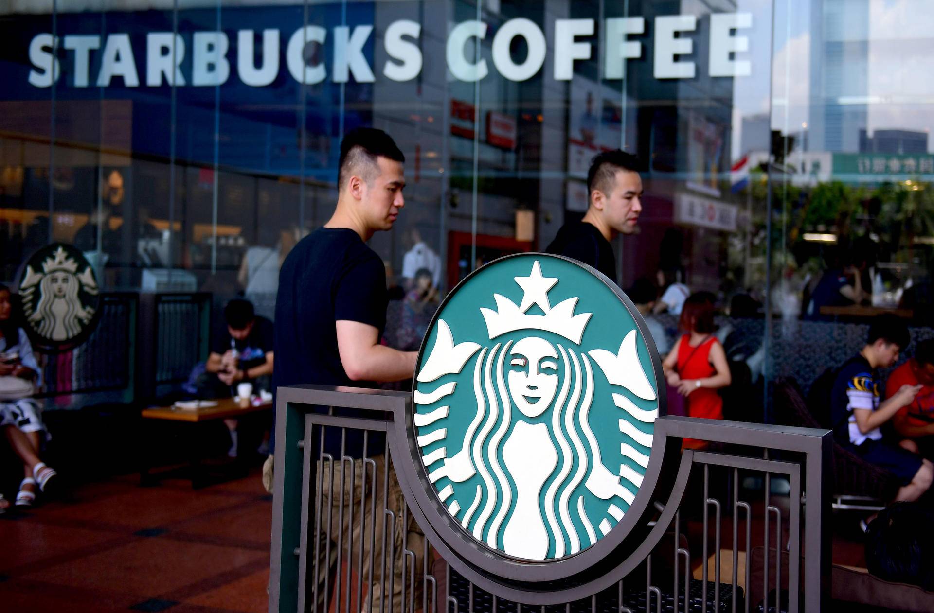 星巴克代购杯子为什么便宜,星巴克之前加价的杯子