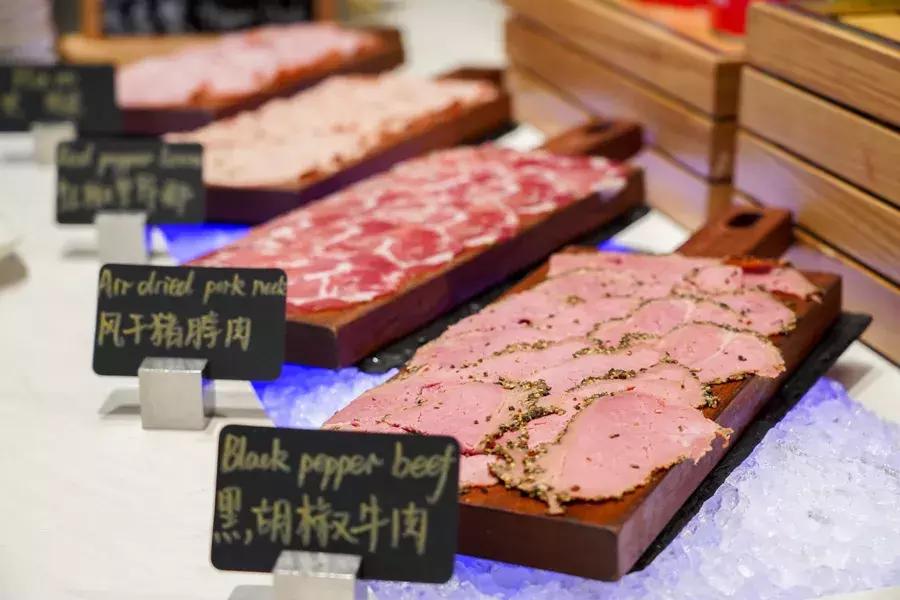 康得思自助餐厅蟹宴,金秋美味的大闸蟹盛宴