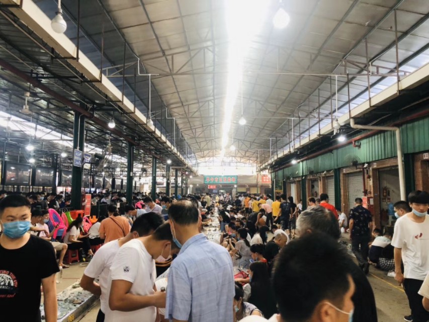 翡翠玉石直播,关于直播翡翠原石行业深度思考