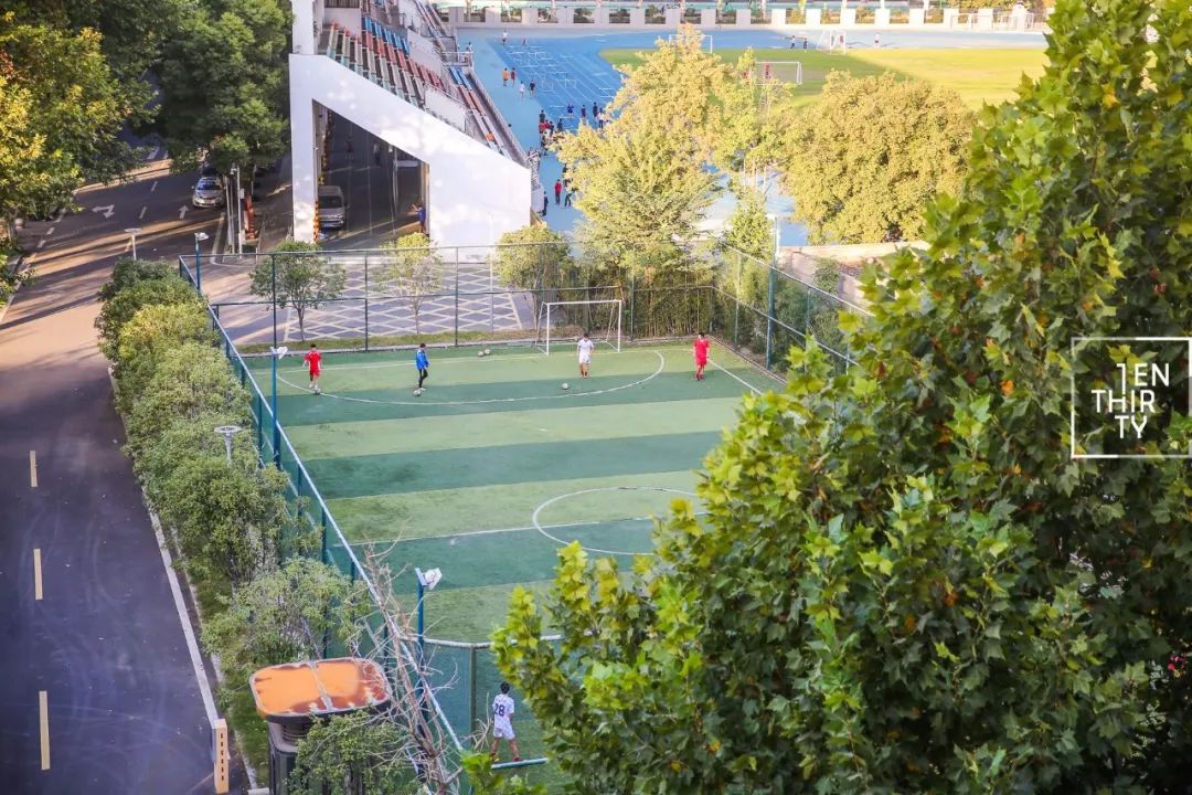 我的青春叫：武汉汉西一路农夫山泉袁隆平中学