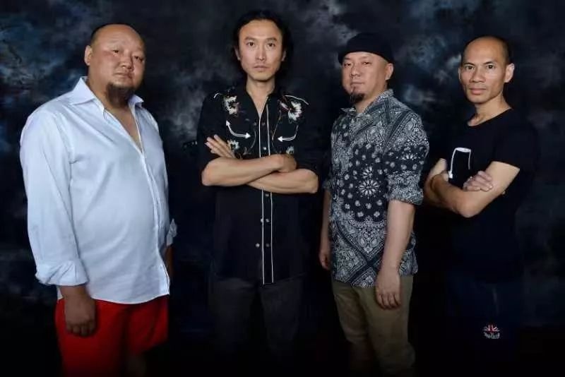 没有什么能比登陆草莓星球，更能唤醒春困的灵魂了