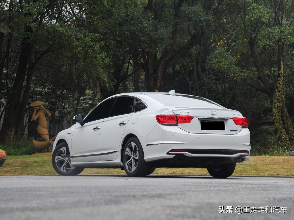 本田思铂睿自吸最后的绝唱,自然吸气的雅阁和凯美瑞