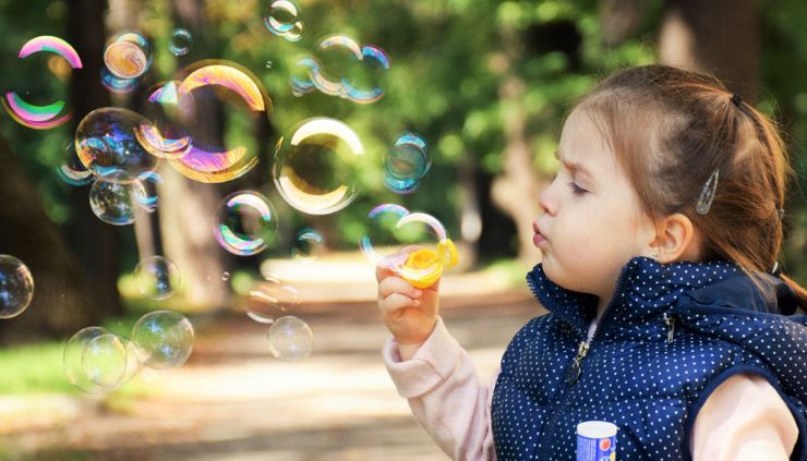 宝宝吐泡泡如何判断是不是肺炎,怎么判断宝宝吐泡泡是不是肺炎