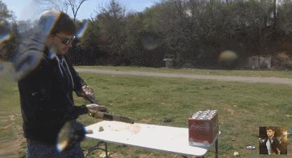 红警谭雅使用的是什么武器,红警谭雅用的什么枪