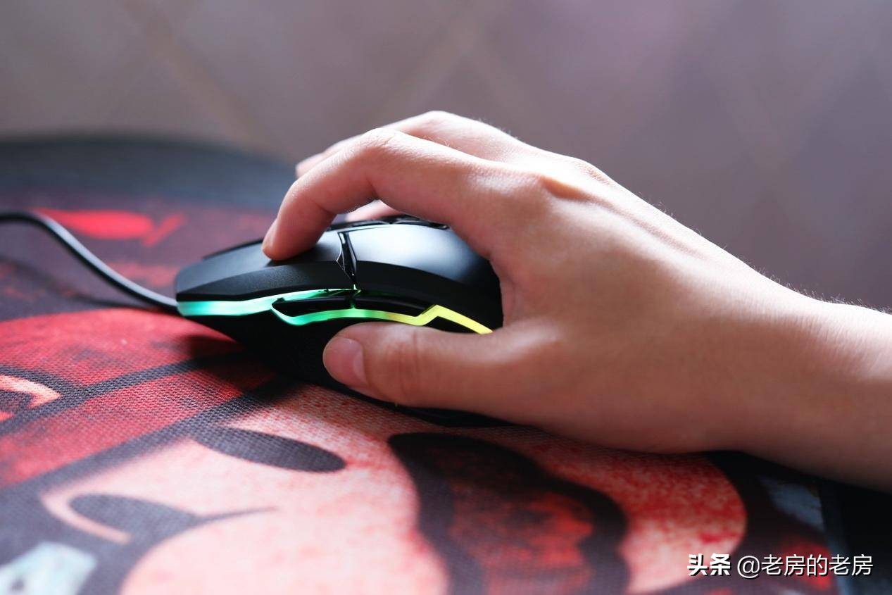 达尔优牧马人的鼠标怎么设置吃鸡,达尔优牧马人鼠标一般是几代的