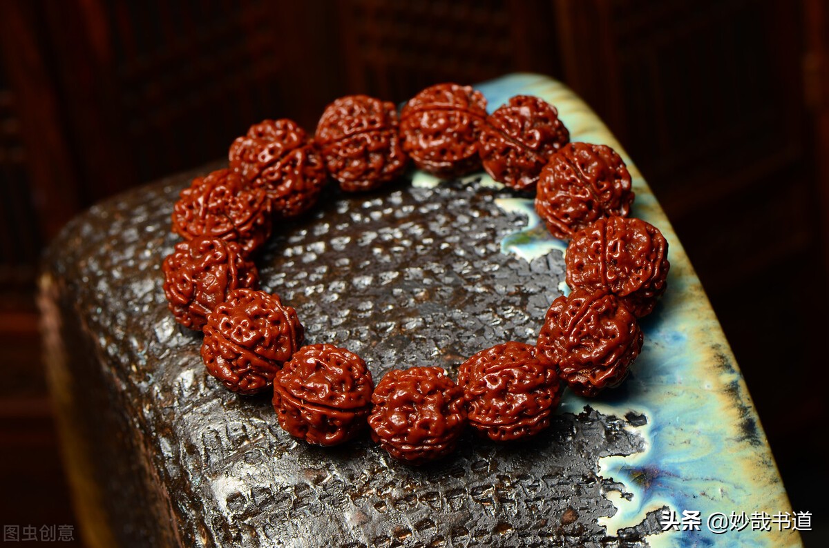 金刚菩提手串机刷和手盘的区别,金刚菩提108刚开始盘用什么绳