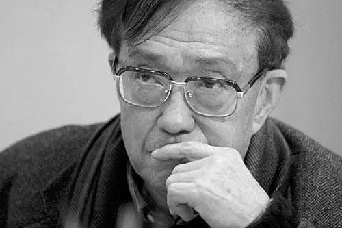 足球名宿张恩华去世流泪,足球队员张恩华是什么病去世的