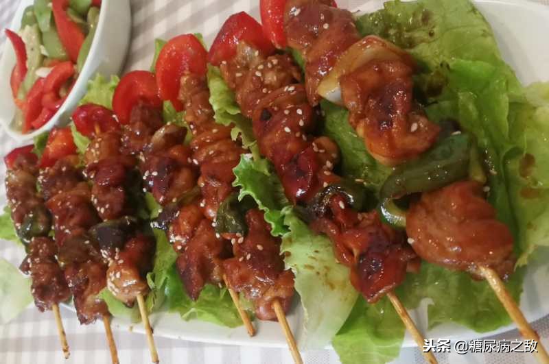 一型糖尿病必须一天打四针,患糖尿病31年每天吃20多种东西