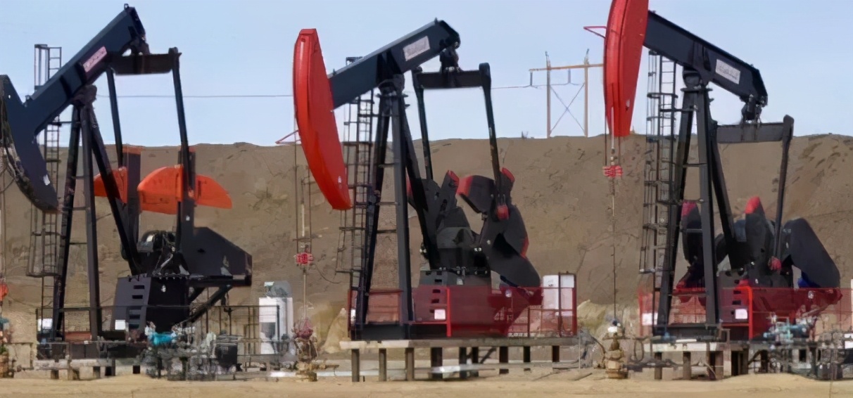 加币汇率下跌的原因 (疫情对加币汇率的影响)