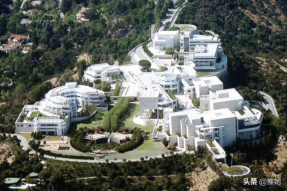 美国富豪迎娶日本姑娘,美国首富嫁女花多少钱