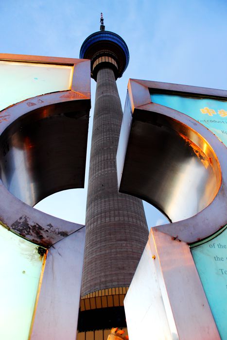 最早期的中央电视台广播员都有谁,中央人民广播电台几位老播音员