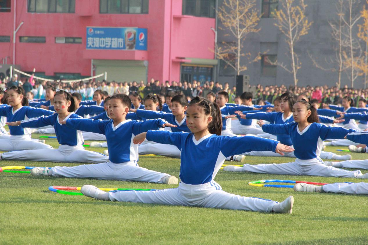 叠罗汉幼儿舞蹈,集体舞蹈叠罗汉