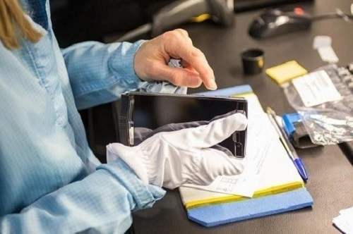 手机用久容易脏如何正确清洗手机,手机用了多年怎么清理灰尘