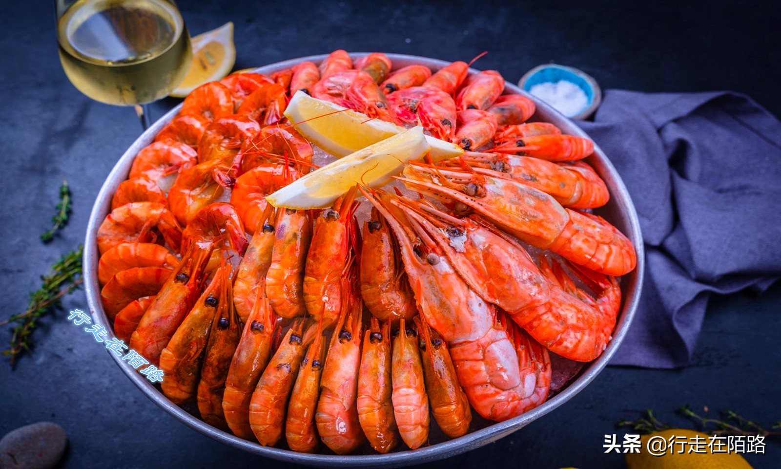 黄金之城马加丹：离最近城市2200公里，猛犸象牙按公斤卖