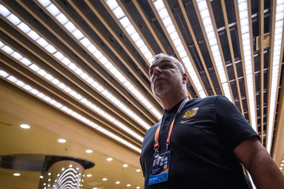 强敌环伺之下该怎么崛起,江苏苏宁最新战绩