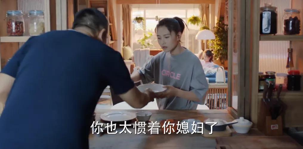 刘敏涛职场女强人霸气片段,刘敏涛中年逆袭演讲