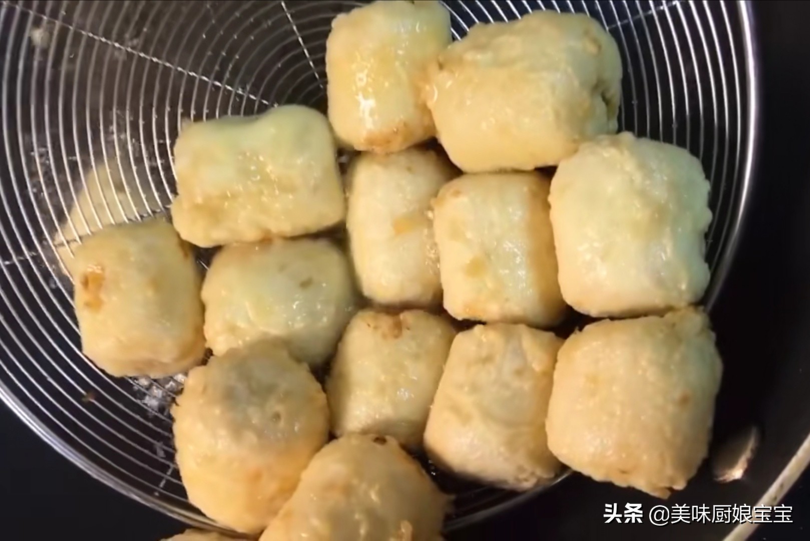 熬糖的时候加什么水,拔丝地瓜熬糖最正确的方法