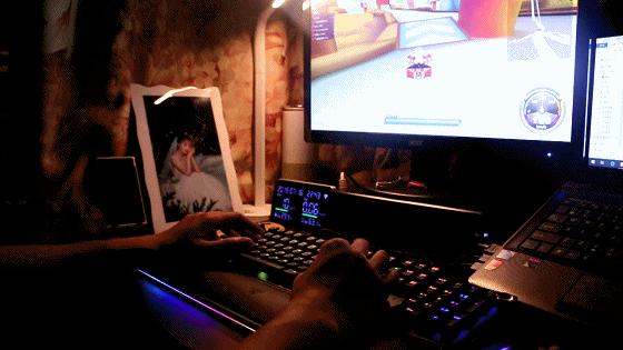 雷蛇猎魂光蛛粉晶键盘测评,雷蛇键盘猎魂光蛛v2线性轴评测