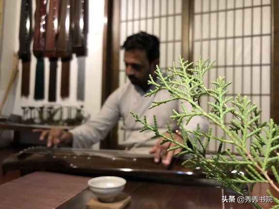 中巴友谊之花香满书院