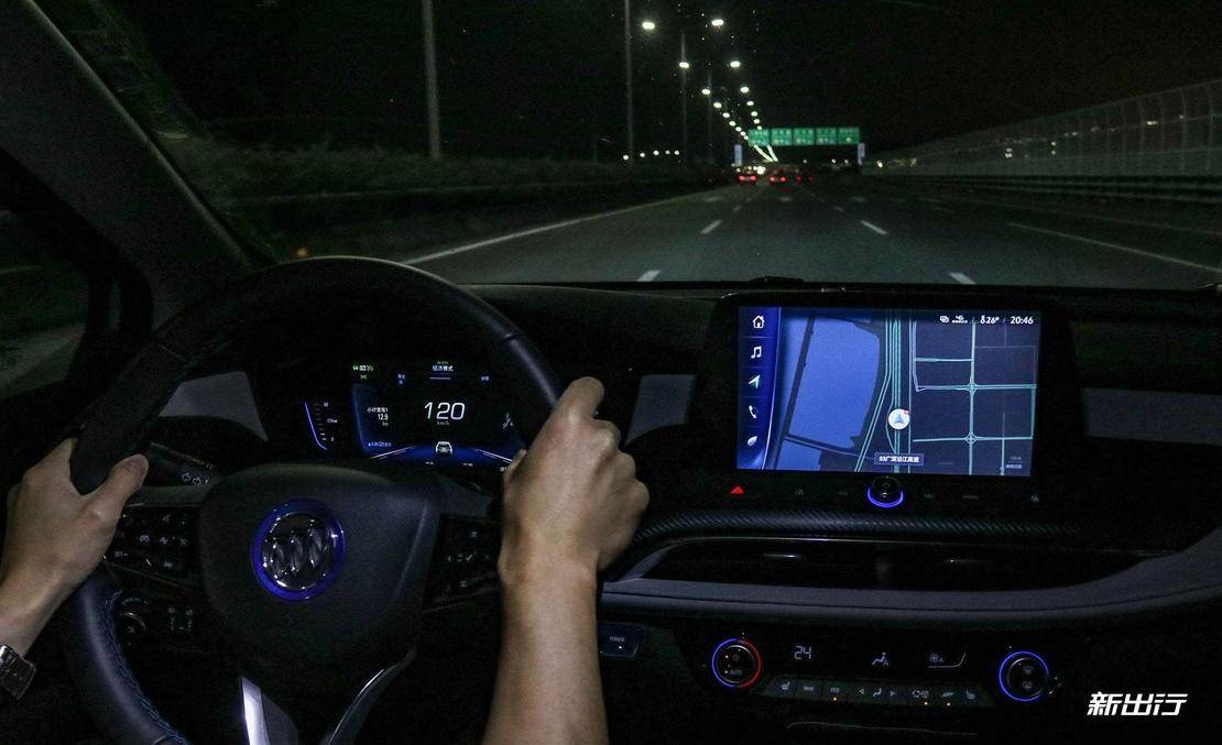 别克电车velite6体验,科技感满满别克velite6看车记