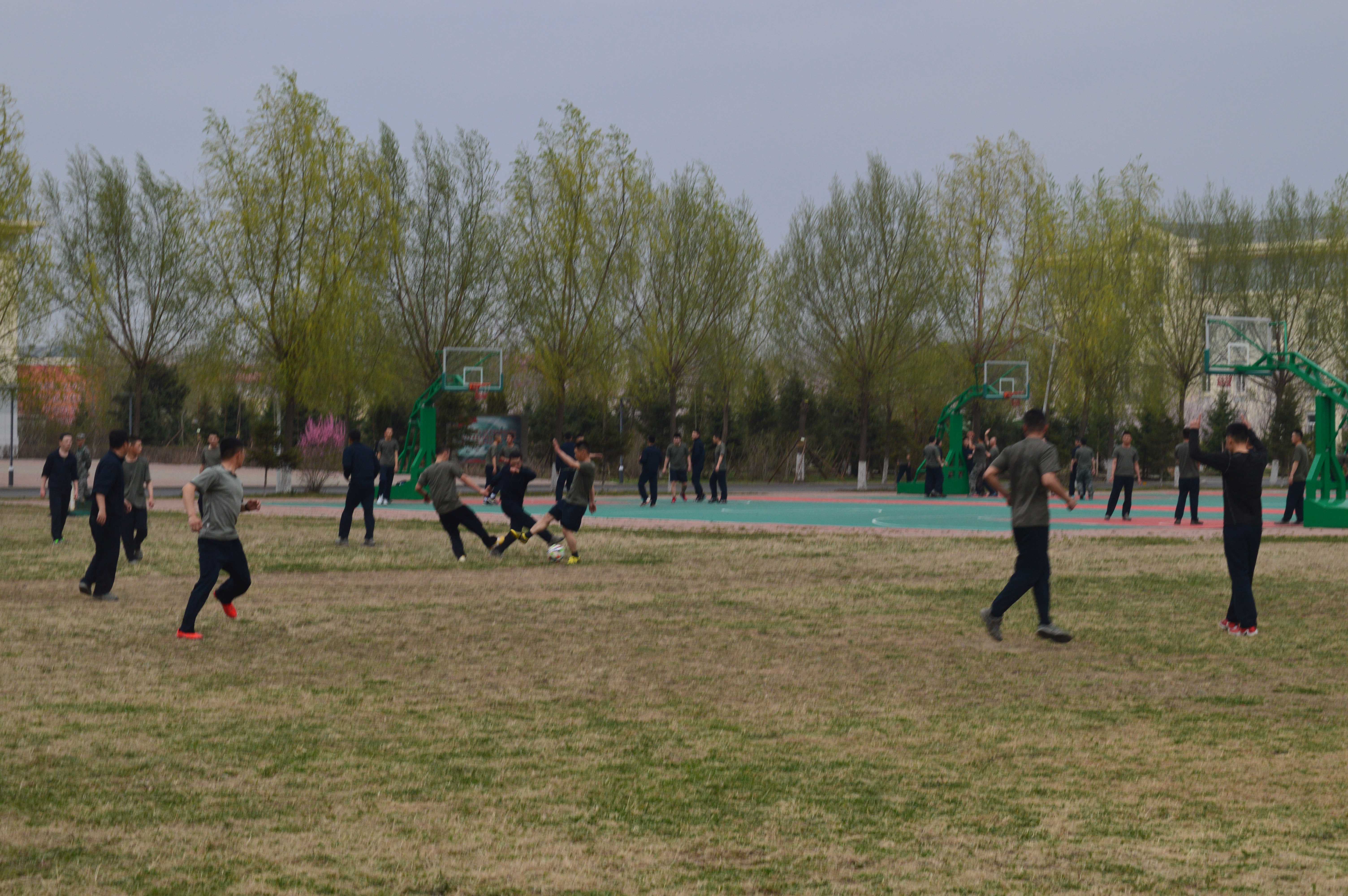 坚守岗位渡过难关,五一坚守岗位的心声