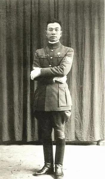 【史海浪花】我父亲谭展超曾娶过一个意大利间谍