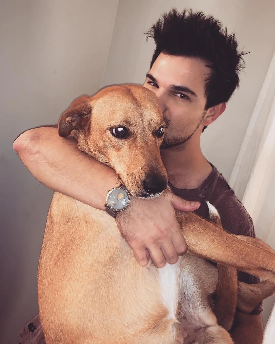 泰勒洛特纳霉霉谈过的对象,泰勒和谁订婚