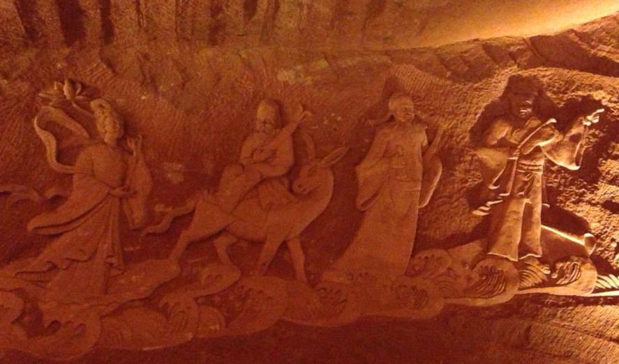 杭州发现神秘水潭,浙江发现神秘池塘水底现神秘宫殿