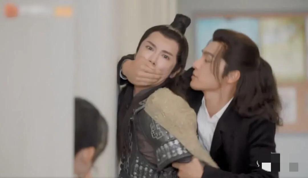 宫廷太监爱上大学校花？“禁穿越”的第8年，真是越来越可笑了