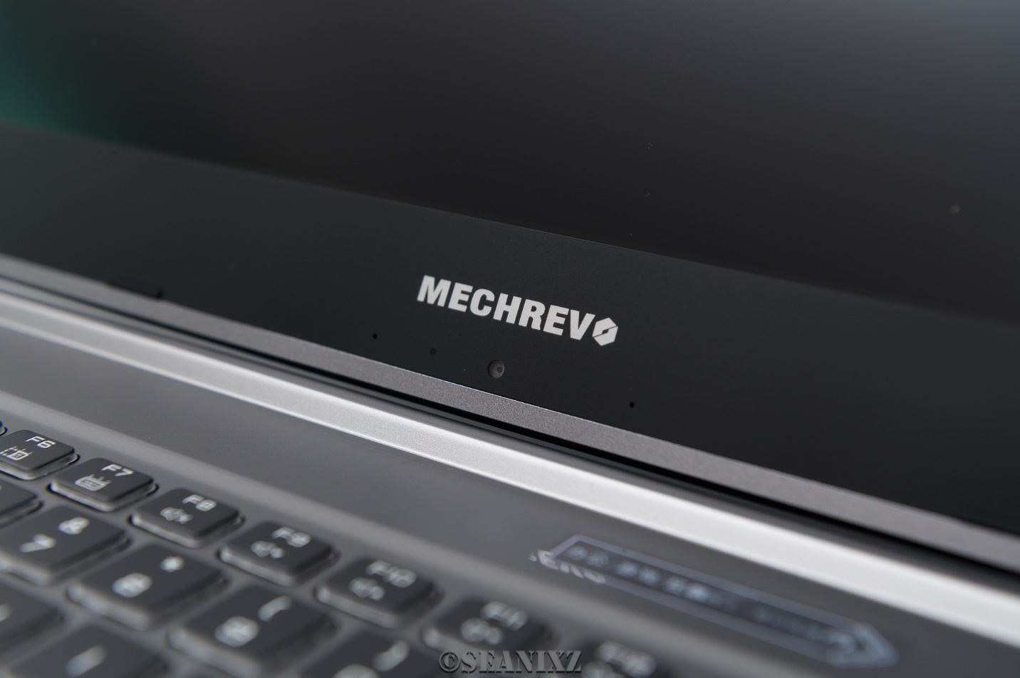 机械革命蛟龙16K笔记本评测,买游戏本机械革命