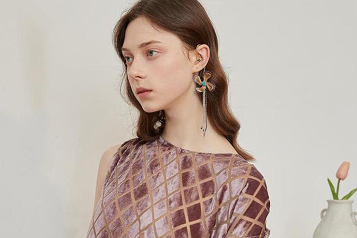 想知道为何别人的耳环总是戴得比你有格调?读懂这几个方面就可以