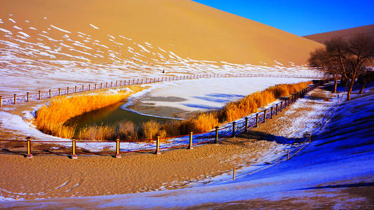 月牙泉沙漠丝绸之路,敦煌月牙泉鸣沙山丝绸之路