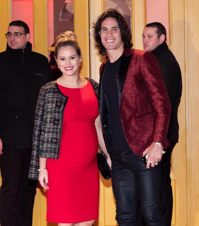 欧冠曼联憾平瓦伦西亚,欧冠曼联夺冠礼包