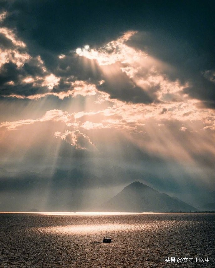 一起走进抑郁症的世界,边缘型人格障碍属于哪类精神疾病