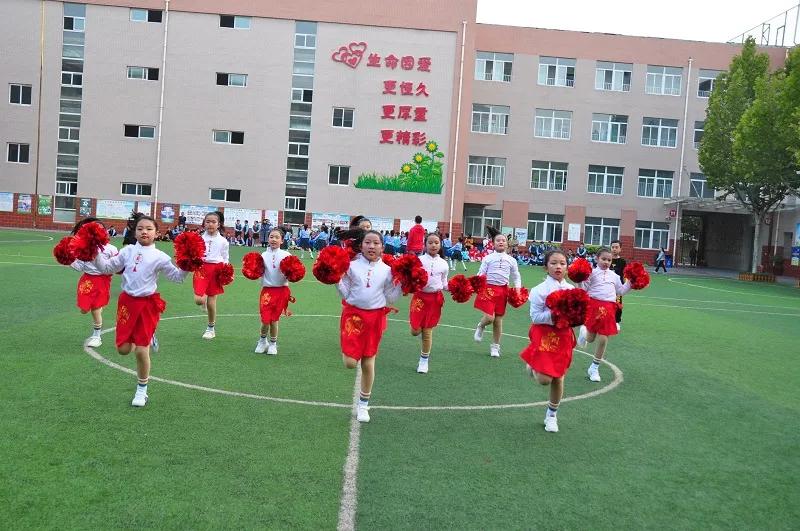 小学足球文化节开幕式,开封县街小学足球赛2024年