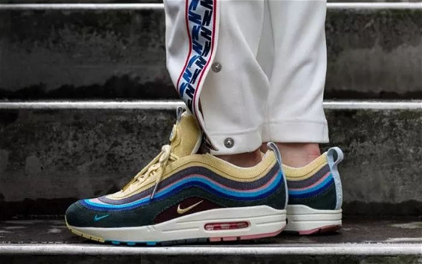 阿迪鞋鞋垫为什么总是很薄,阿迪达斯板鞋鞋垫细节