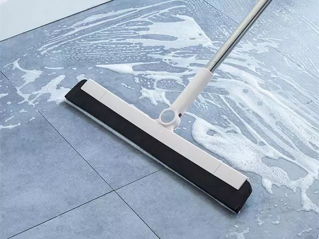 美缝受潮发白怎么办,美缝边缘发黄怎么回事