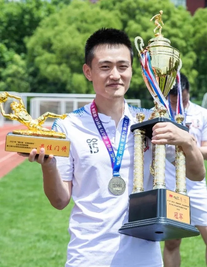 128场比赛，450粒进球！首届“漕开发•虹梅创新杯”企业足球邀请赛圆满闭幕！