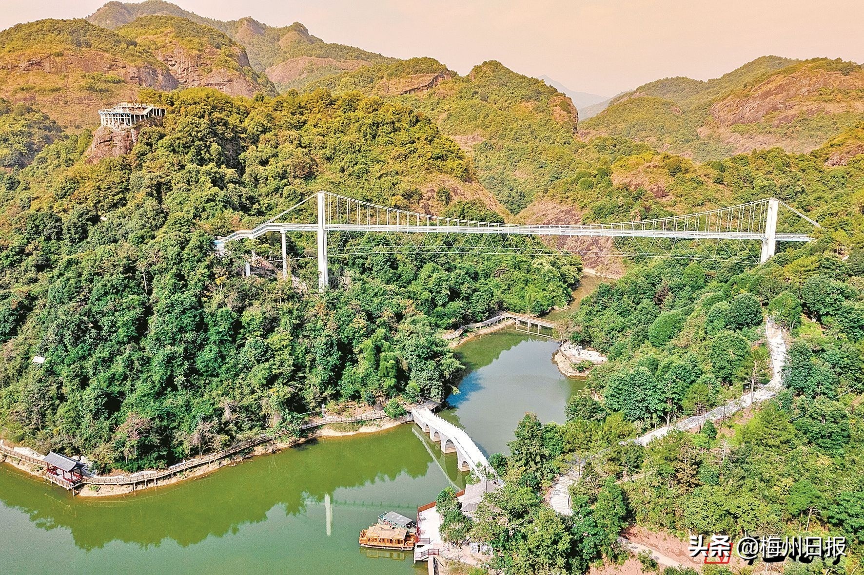 逛乡村品糍粑,看山水赏粉黛…走吧,一起去平远踏秋