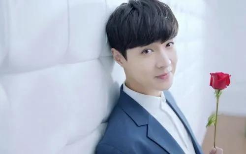 张艺兴旗下艺人有哪些人,张艺兴工作室旗下艺人名单