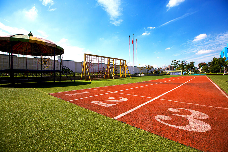 孩子在幼儿园受欺负应该找老师吗,怕孩子在幼儿园被老师欺负