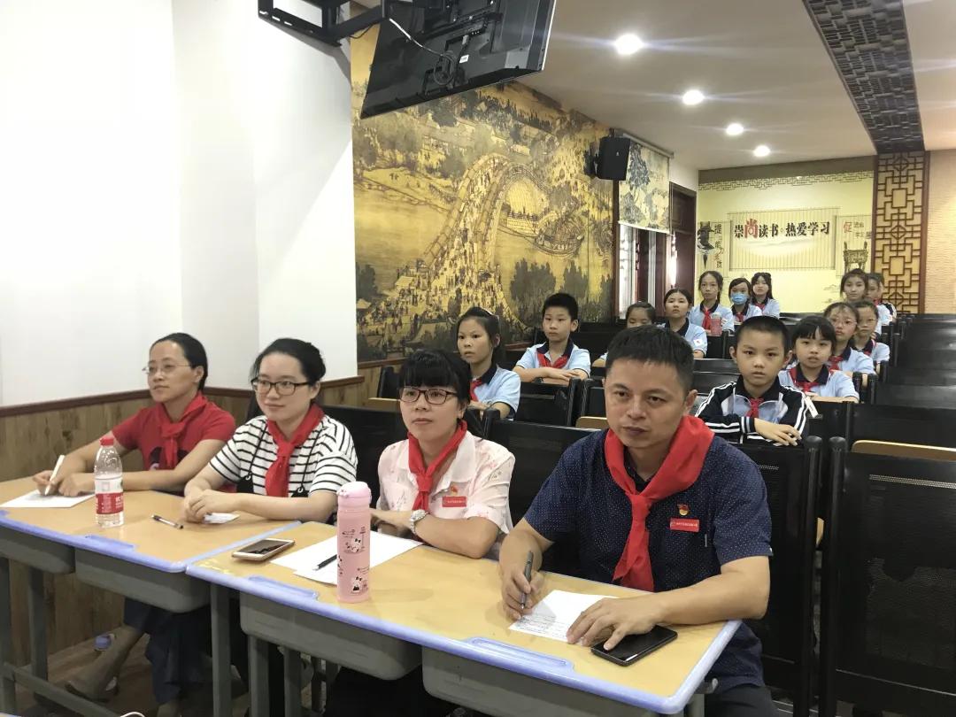 “展翅中国梦，腾飞我少年”福州市晋安区实验小学“从小学先锋，长大做先锋”少先队建队日系列活动简报