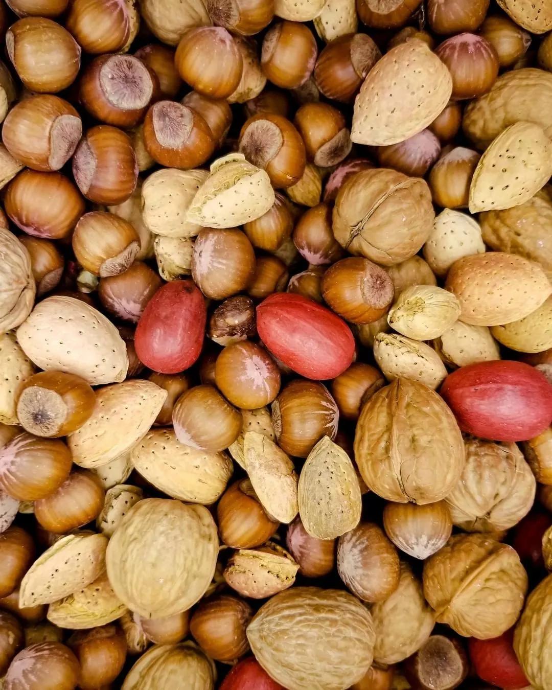 花生腰果哪个好,腰果巴旦木坚果