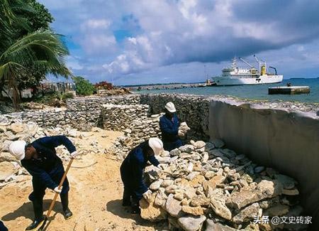 跟中国同时庆祝国庆的小岛国，人口仅有1万，因气候变暖即将消失
