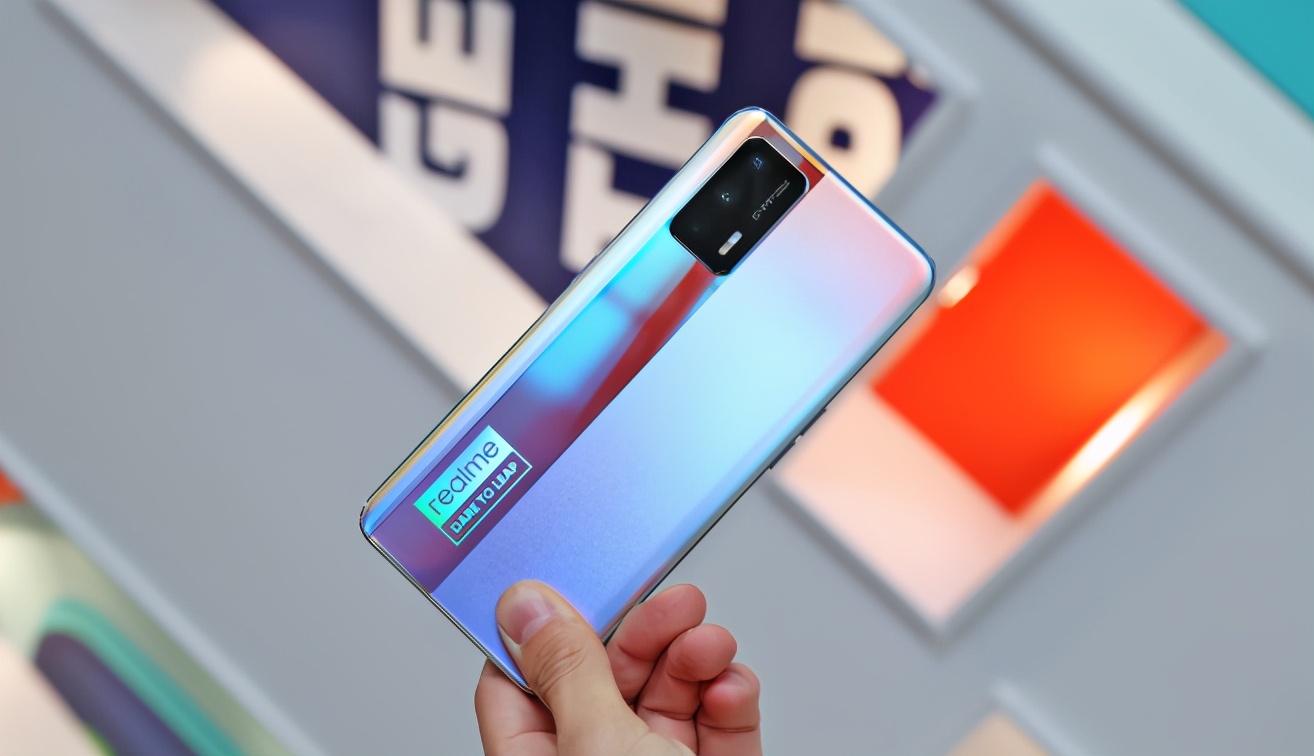 截止目前哪款旗舰手机最值得买,最近千元机性价比最高的几款手机